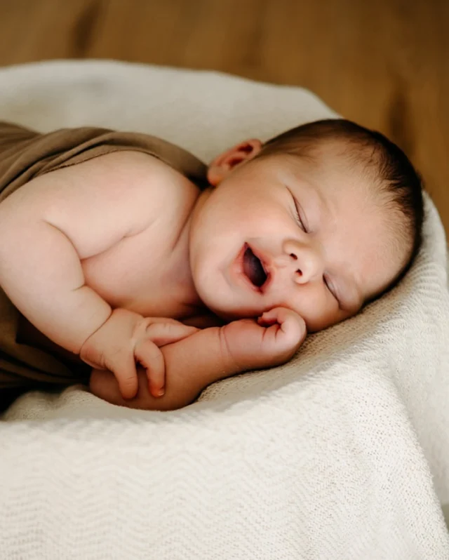 h a p p y 🤍 b a b y .
———
ich schmelze - wie süß kann man bitte sein?! 🥰
———

#elligraphie #baby #babyfotografin #babysmile #smilingbaby #babyfotografinsteiermark #homestory 

BABYFOTOGRAFIN
HOMESESSION
STEIERMARK